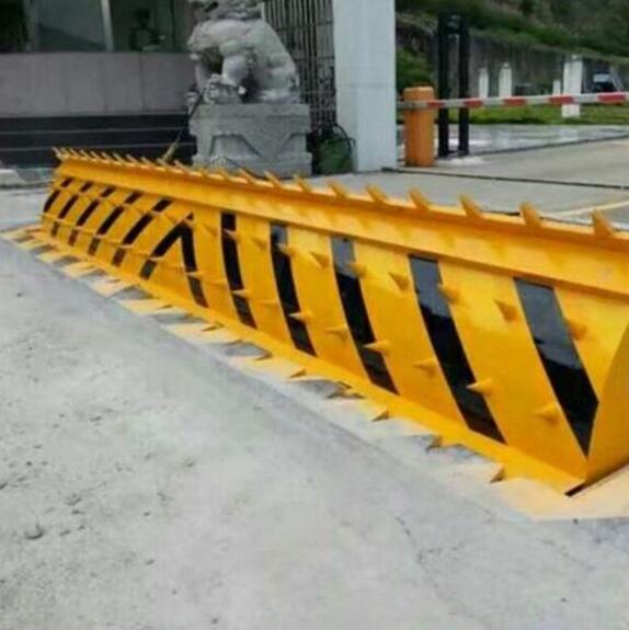 埋地式平移路障机